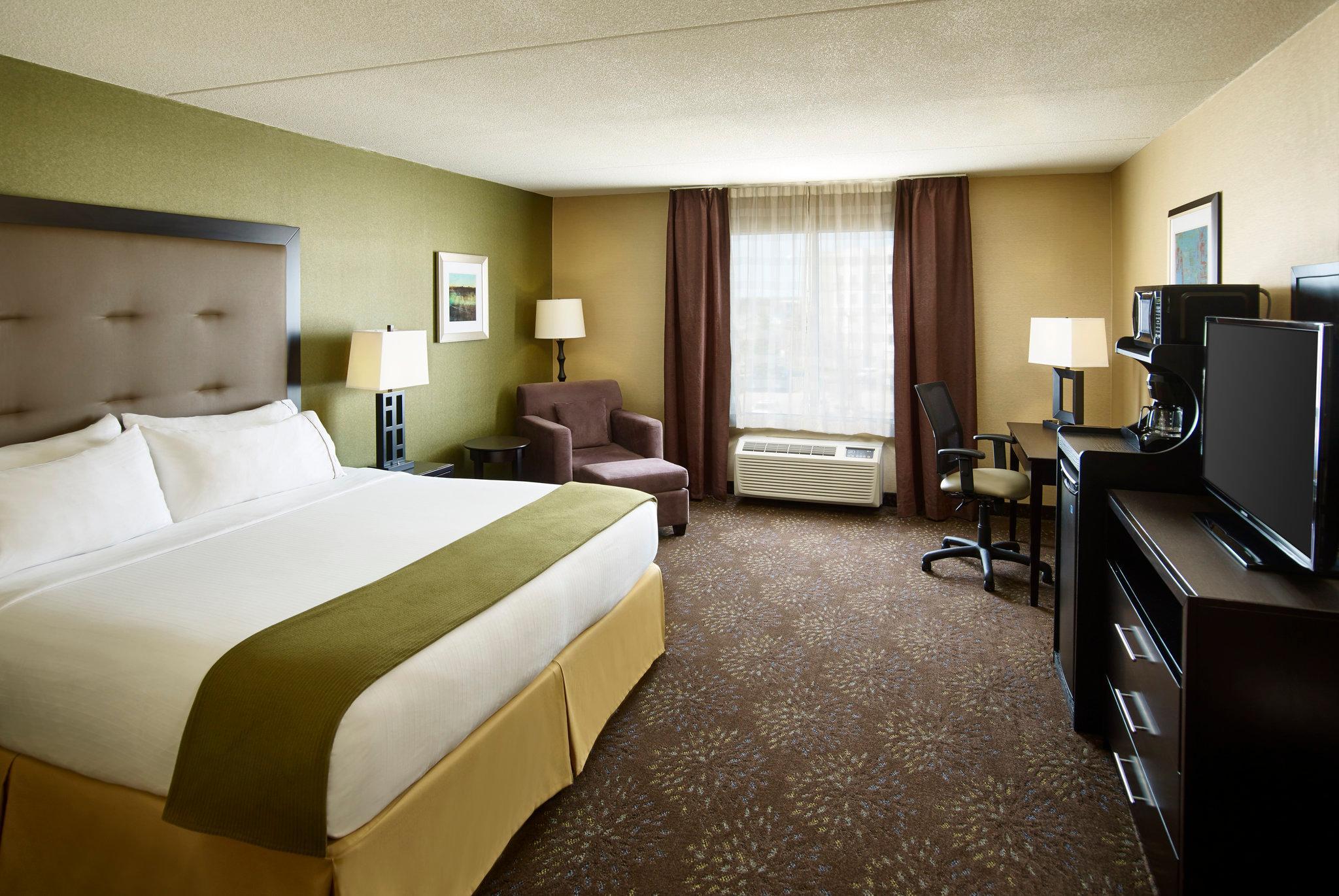 Holiday Inn Express And Suites Timmins By Ihg Екстер'єр фото