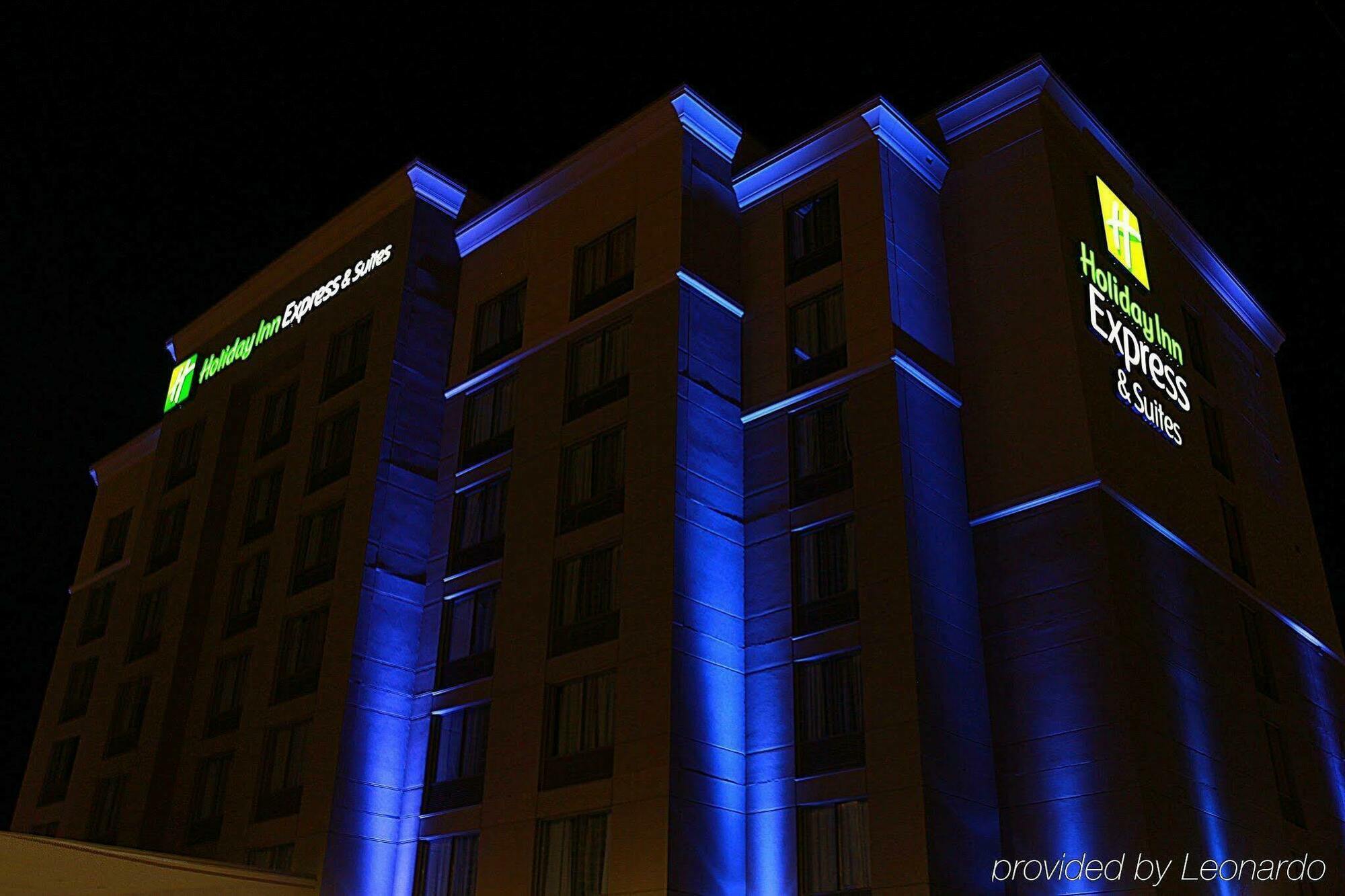 Holiday Inn Express And Suites Timmins By Ihg Екстер'єр фото